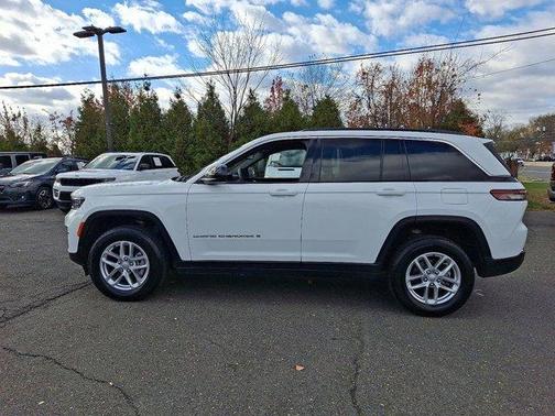 2024 Jeep Grand Cherokee Laredo X
