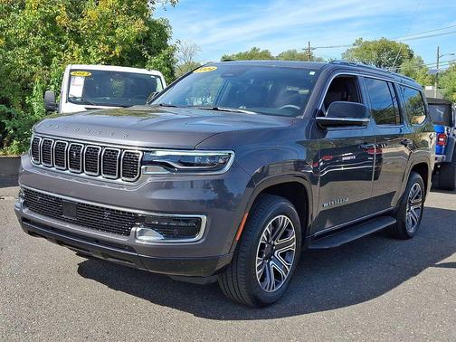 2024 Jeep Wagoneer Base