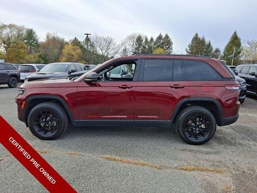 2024 Jeep Grand Cherokee Laredo