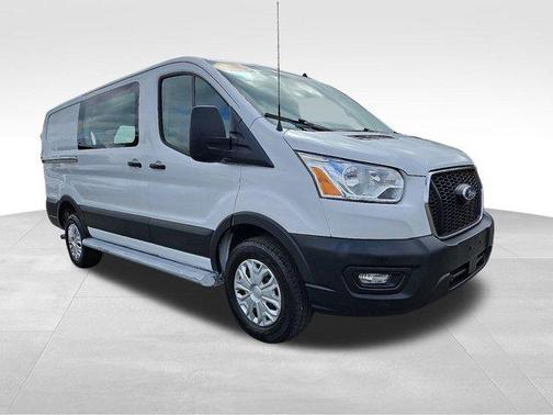 2022 Ford Transit-250 Base