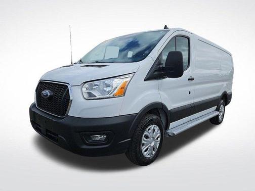 2022 Ford Transit-250 Base