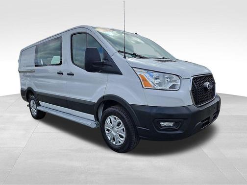 2022 Ford Transit-250 Base