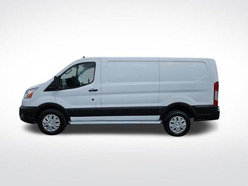2022 Ford Transit-250 Base
