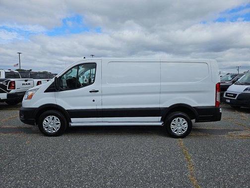 2022 Ford Transit-250 Base