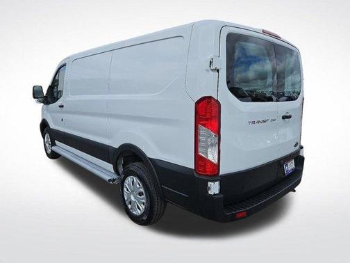 2022 Ford Transit-250 Base