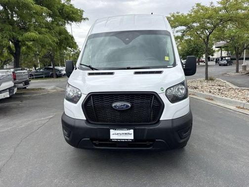 2022 Ford Transit-250 Base