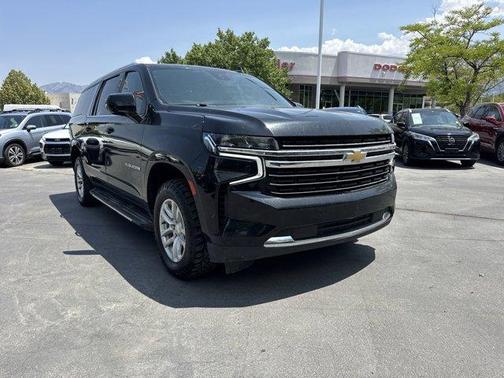 2023 Chevrolet Suburban LT