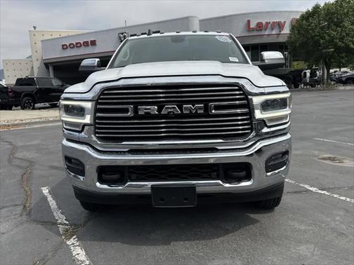 2019 RAM 3500 Laramie Crew Cab 4x4 8 Box