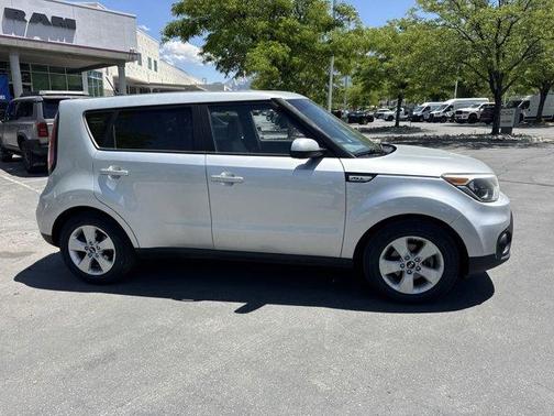 2017 Kia Soul Base