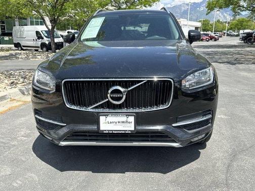 2016 Volvo XC90 T5 Momentum