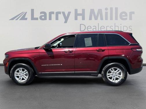 2023 Jeep Grand Cherokee Laredo