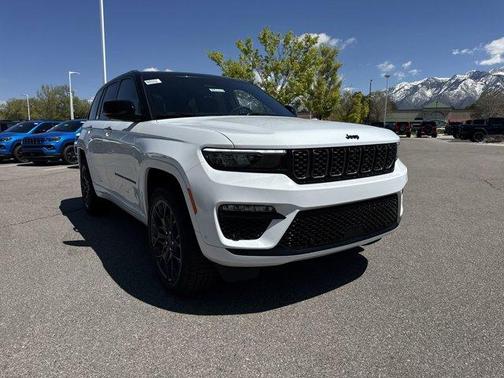 2025 Jeep Grand Cherokee Summit
