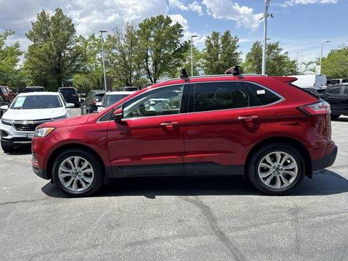 2020 Ford Edge Titanium