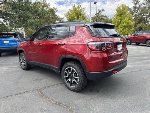 2025 Jeep Compass Trailhawk