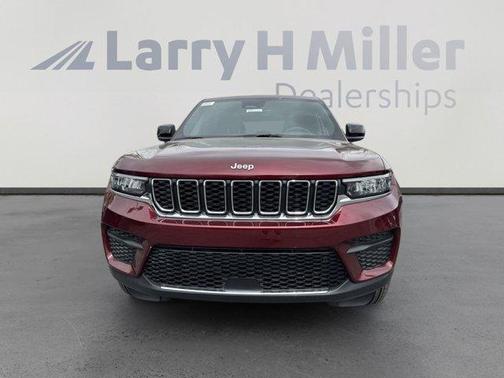 2025 Jeep Grand Cherokee Laredo X