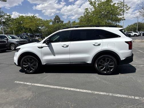 2023 Kia Sorento X-Line SX Prestige