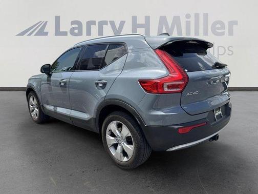 2020 Volvo XC40 T5 Momentum