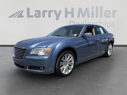2011 Chrysler 300C Base
