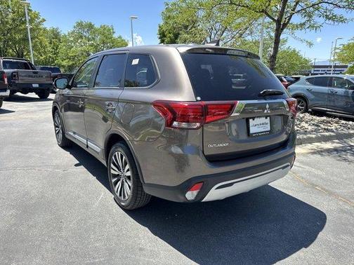 2020 Mitsubishi Outlander SE
