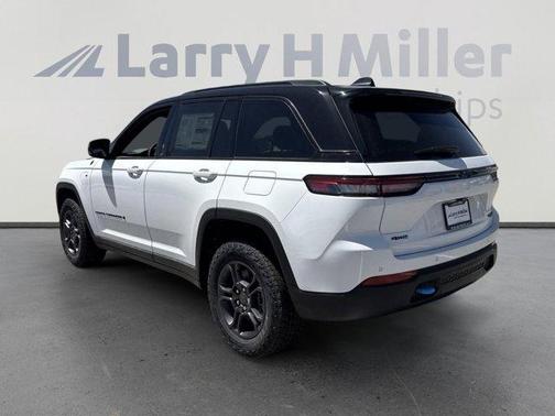 2025 Jeep Grand Cherokee 4xe Trailhawk