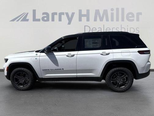 2025 Jeep Grand Cherokee 4xe Trailhawk