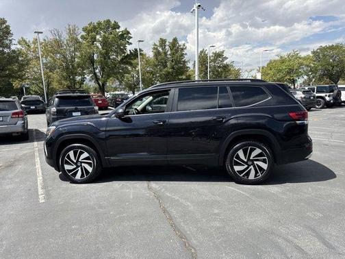 2024 Volkswagen Atlas 2.0T SE