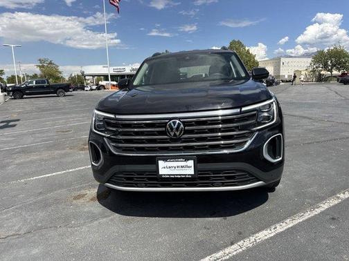 2024 Volkswagen Atlas 2.0T SE