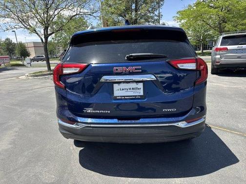 2023 GMC Terrain SLT
