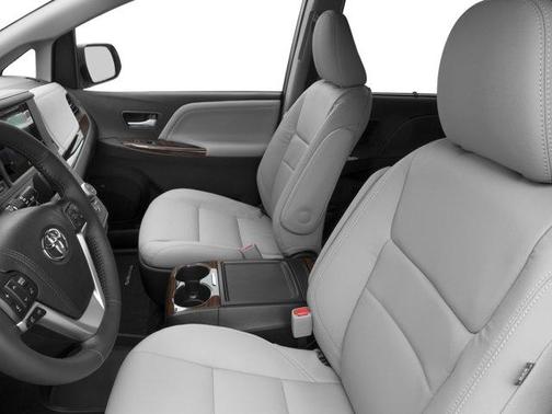 2017 Toyota Sienna XLE Premium