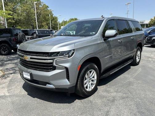 2023 Chevrolet Suburban LT
