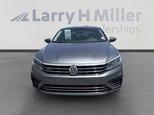 2018 Volkswagen Passat 2.0T R-Line