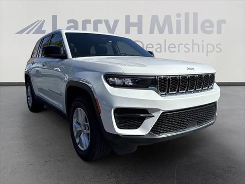 2025 Jeep Grand Cherokee Laredo X 4x4