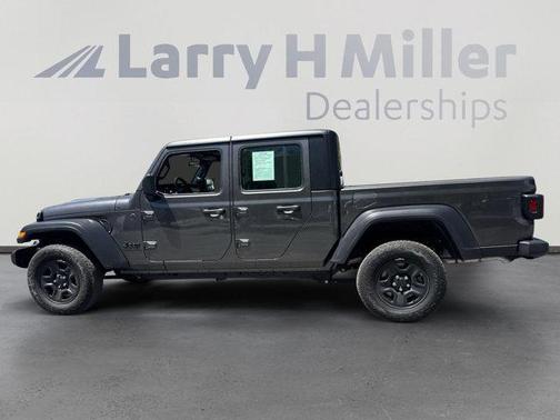 2023 Jeep Gladiator Sport