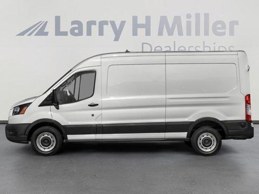 2022 Ford Transit-250 Base