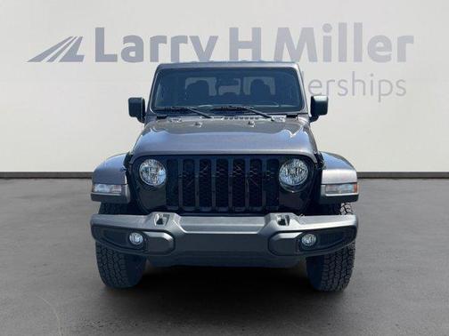 2022 Jeep Gladiator Sport
