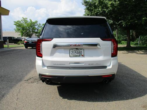 2022 GMC Yukon XL Denali