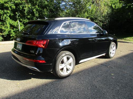 2018 Audi Q5 2.0T Premium Plus