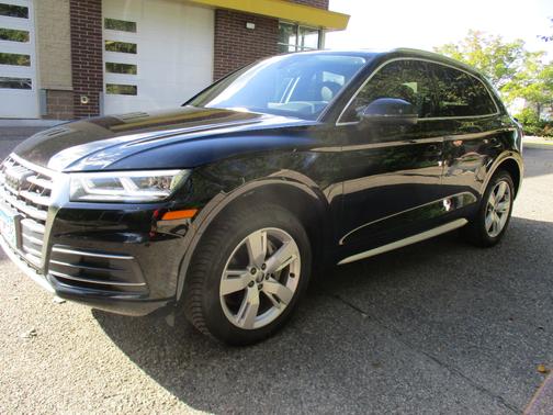2018 Audi Q5 2.0T Premium Plus