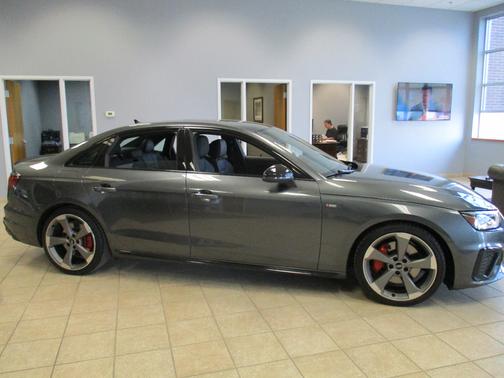 2023 Audi A4 45 S line Premium Plus
