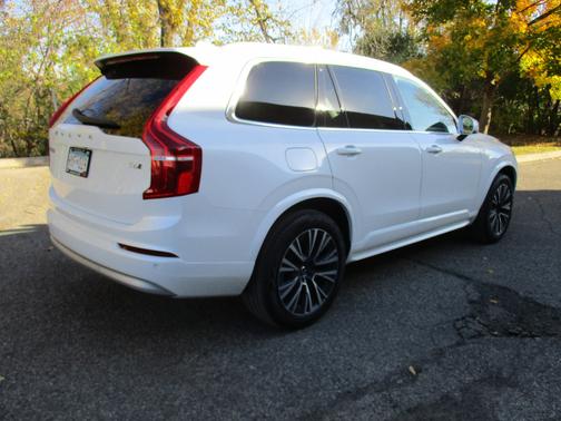 2022 Volvo XC90 