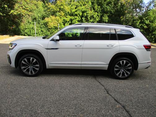 2022 Volkswagen Atlas 3.6L SEL Premium R-Line