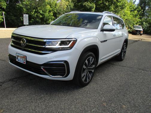 2022 Volkswagen Atlas 3.6L SEL Premium R-Line