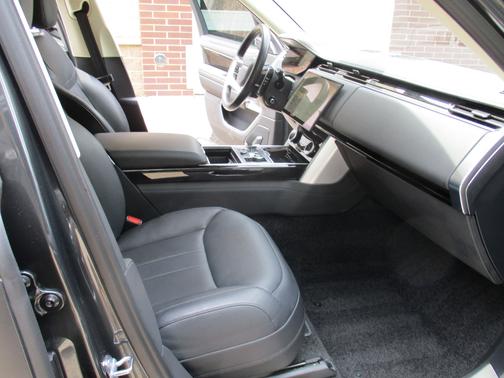 2023 Land Rover Range Rover P400 SE LWB 7 Seat