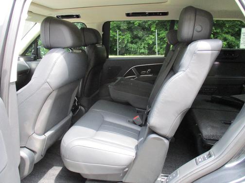 2023 Land Rover Range Rover P400 SE LWB 7 Seat