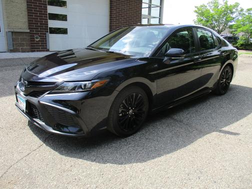2022 Toyota Camry SE Nightshade