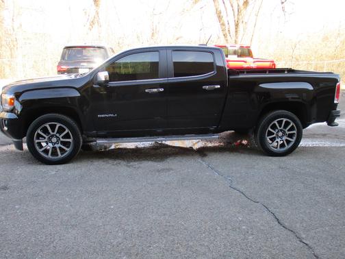 Black 2018 GMC Canyon Denali