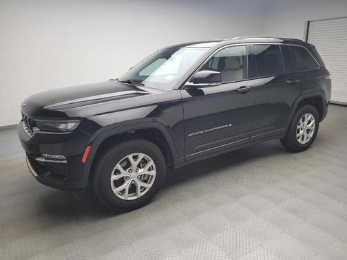 Diamond Black Crystal Pearlcoat 2023 Jeep Grand Cherokee Limited