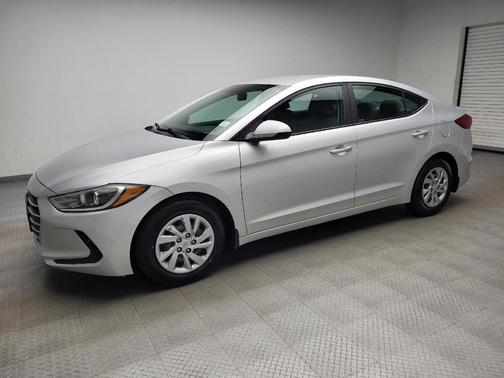Molten Silver 2018 Hyundai ELANTRA SE