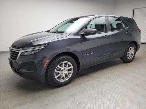 Iron Gray Metallic 2022 Chevrolet Equinox LS