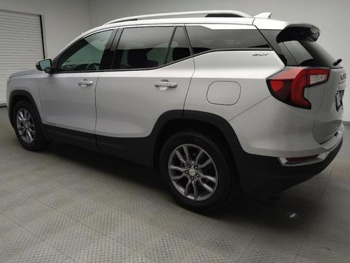 Quicksilver Metallic 2022 GMC Terrain SLT